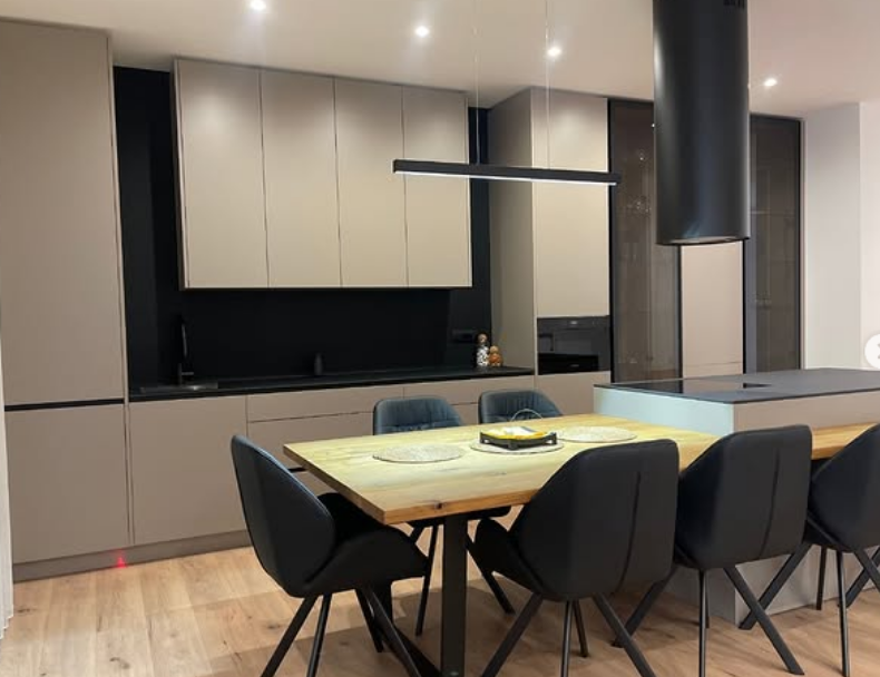 Minimalist Grey Kitchen